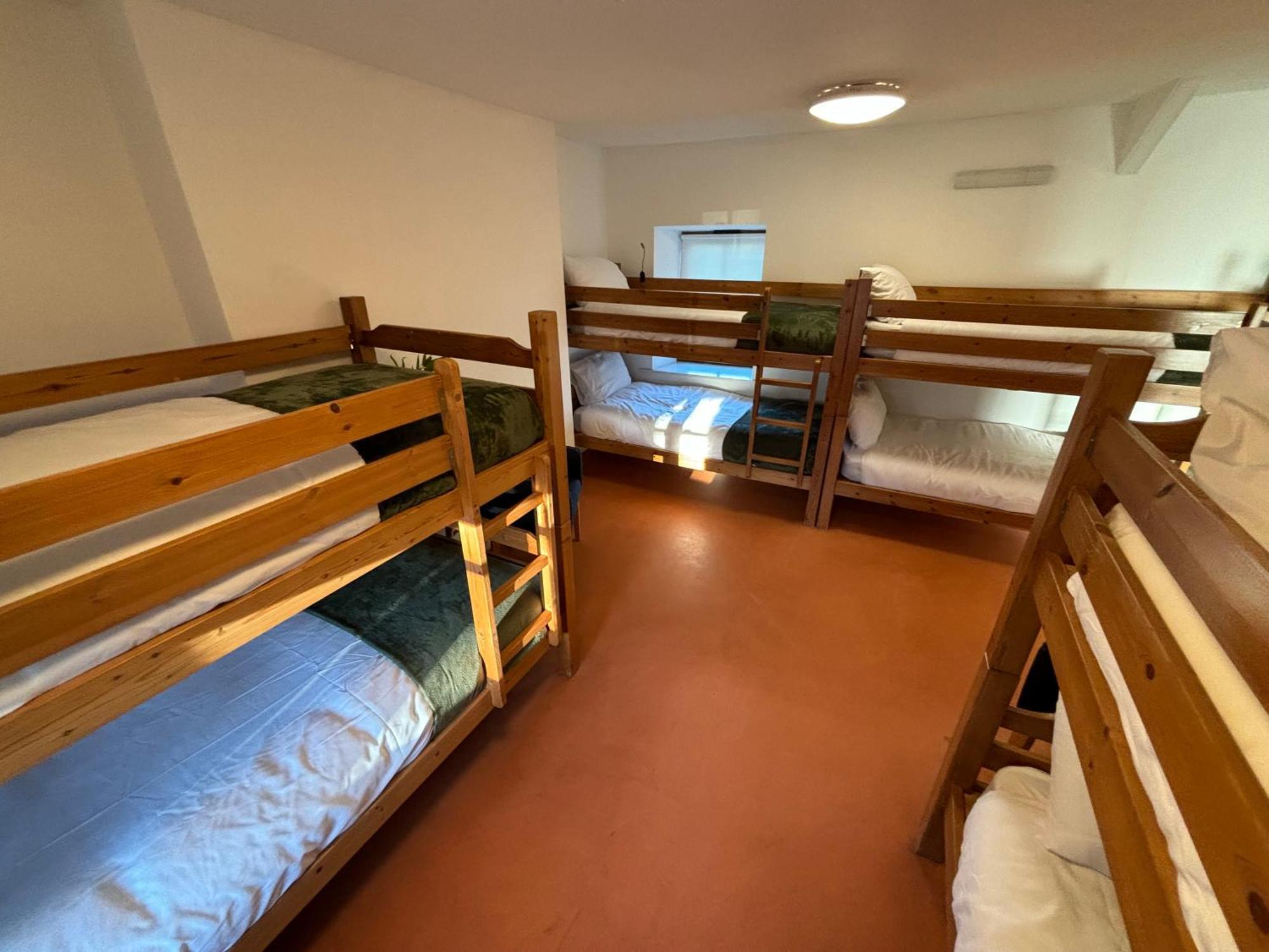 Llety Glyndwr - Bunkhouse Hostel Trawsfynydd Exterior photo